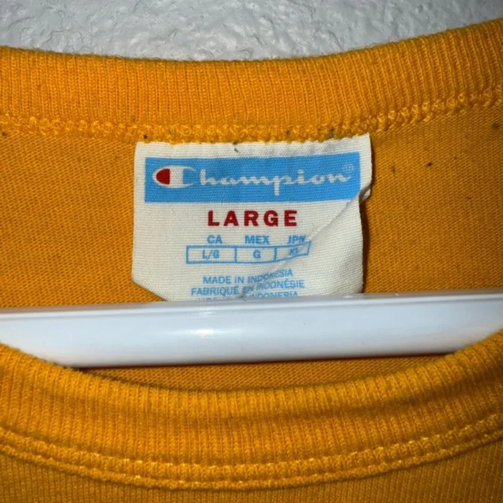 Champion Men's Yellow T-Shirt Size Large - Picture 4 of 5
